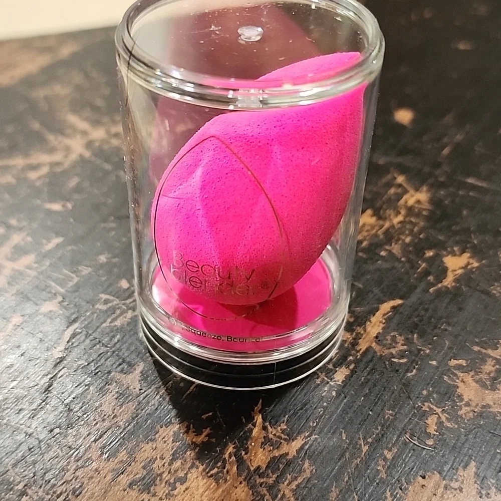 Original Beautyblender Pro Pink Sponge Makeup Applicator Beauty Blender New